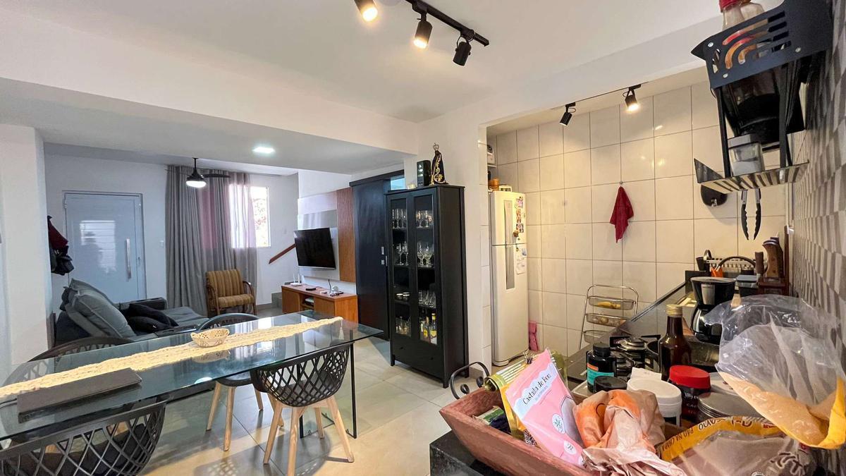 Casa, Castelo, 2 Quartos, 2 Vagas