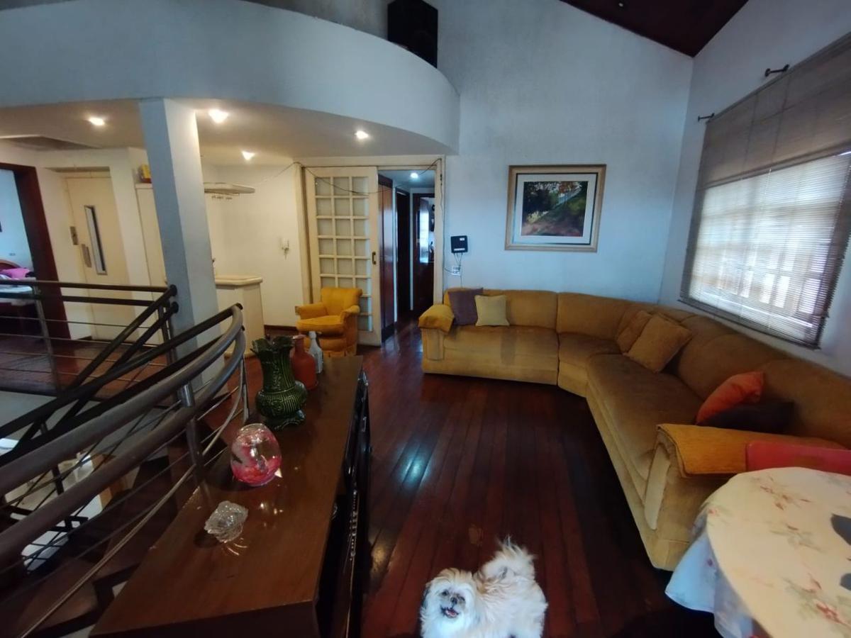 Casa, Fernão Dias, 3 Quartos, 6 Vagas, 1 Suíte