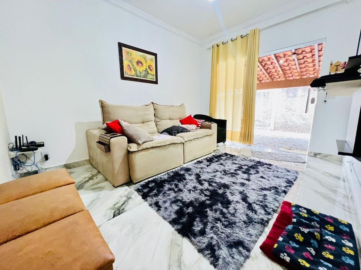 Casa, Jardim dos Comerciários, 5 Quartos, 3 Vagas, 1 Suíte