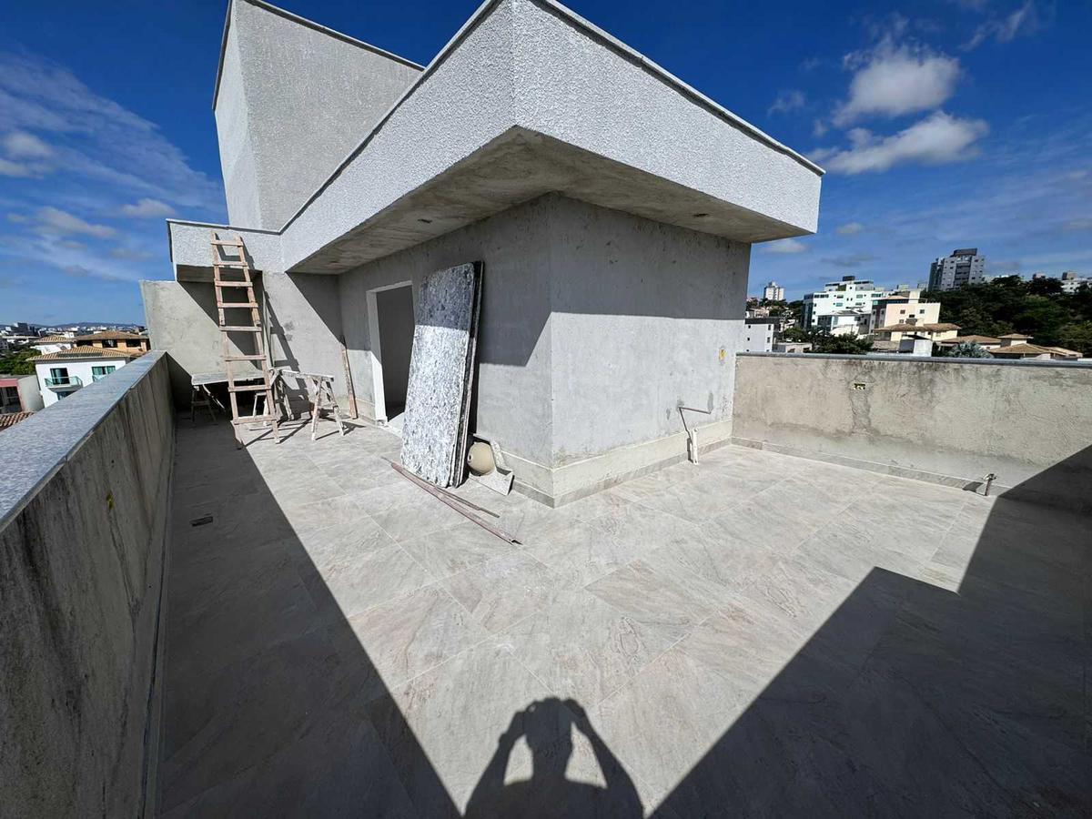 Cobertura, Cabral, 2 Quartos, 2 Vagas, 1 Suíte