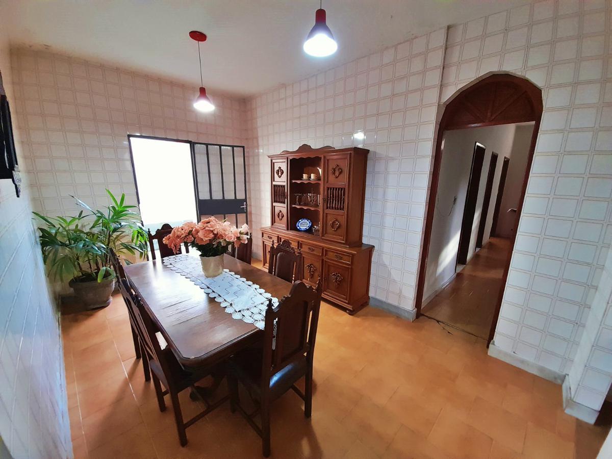 Casa, Caiçaras, 4 Quartos, 5 Vagas, 1 Suíte