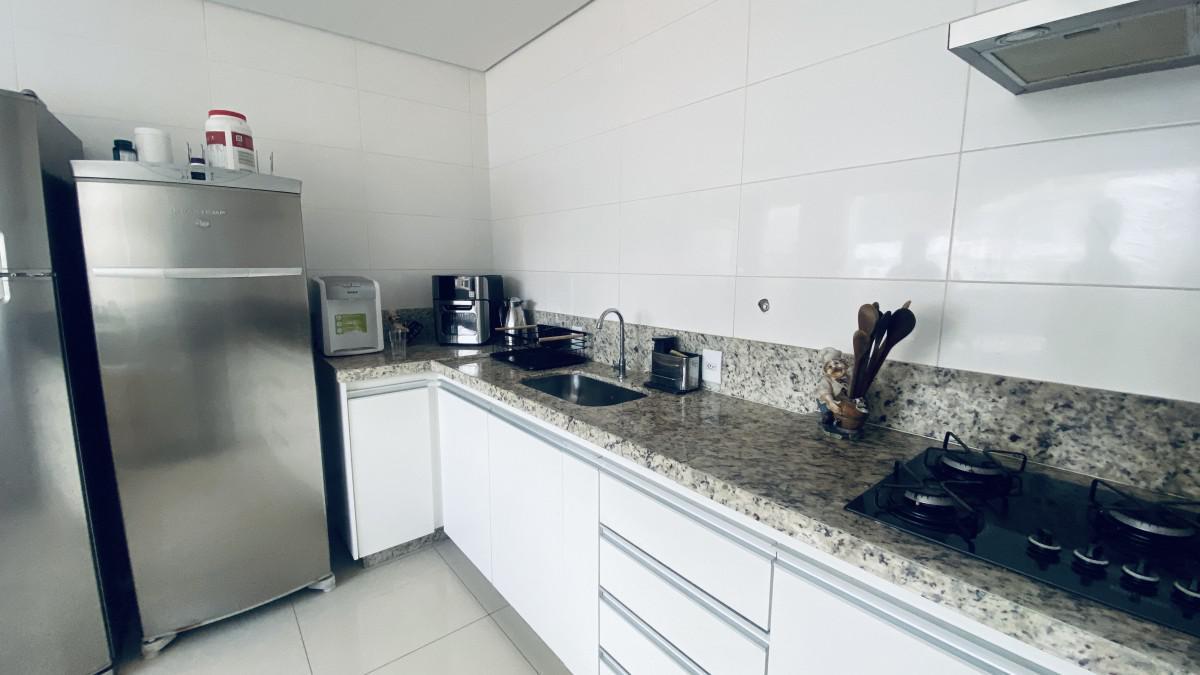 Cobertura, Cabral, 4 Quartos, 2 Vagas, 2 Suítes