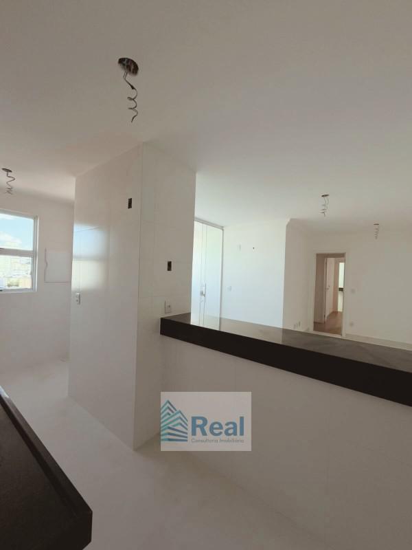 Apartamento, Sagrada Família, 3 Quartos, 2 Vagas, 1 Suíte