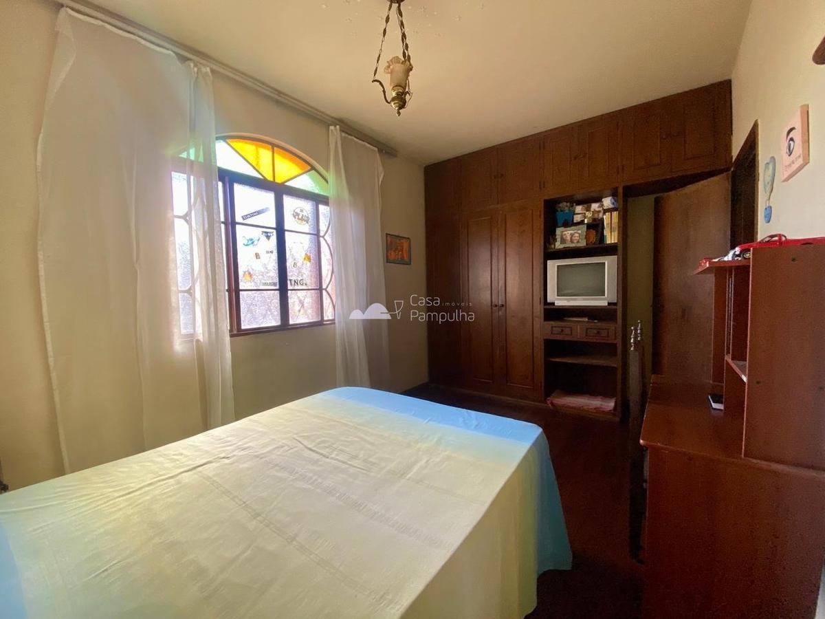 Casa, Santa Branca, 3 Quartos, 4 Vagas, 2 Suítes