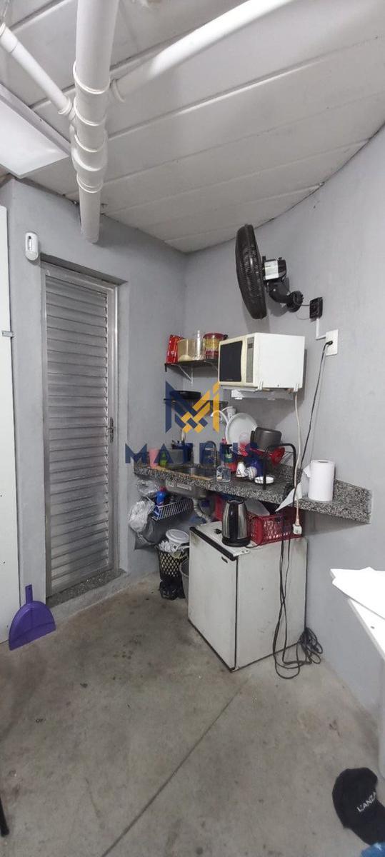 Galpão, Caiçaras, 0 Quarto, 0 Vaga