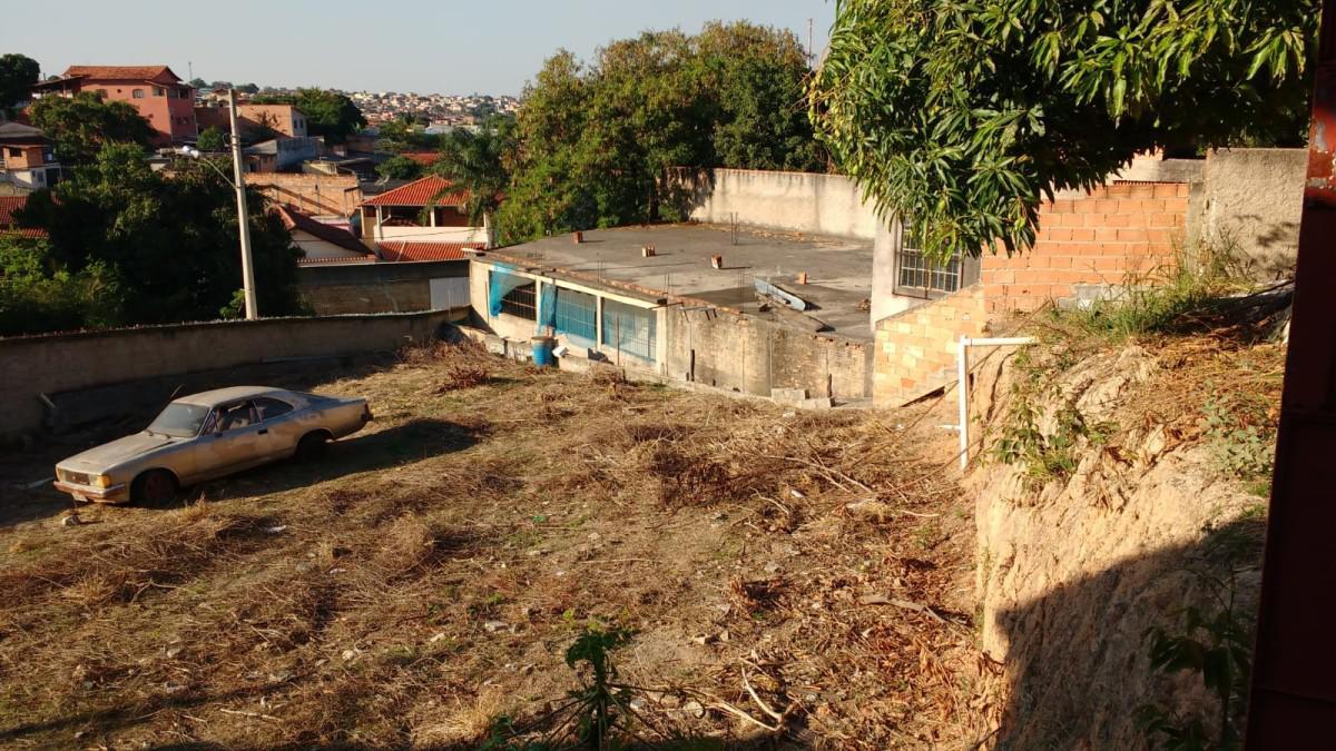 Galpão, Céu Azul, 0 Quarto, 0 Vaga