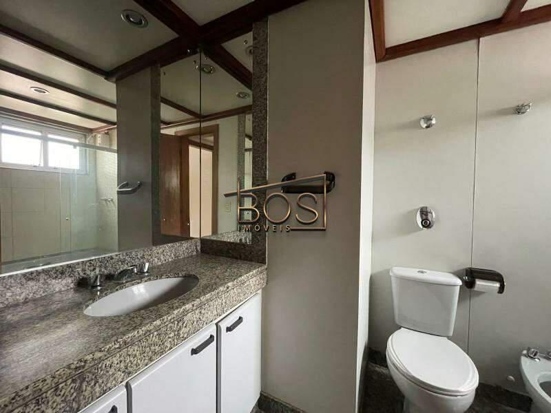 Apartamento, Funcionários, 4 Quartos, 2 Vagas, 1 Suíte