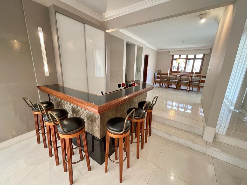Casa, Bandeirantes (pampulha), 4 Quartos, 8 Vagas, 2 Suítes