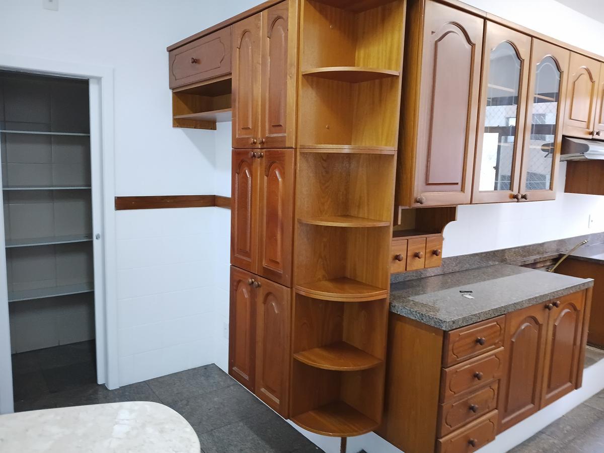 Apartamento, Funcionários, 4 Quartos, 4 Vagas, 2 Suítes