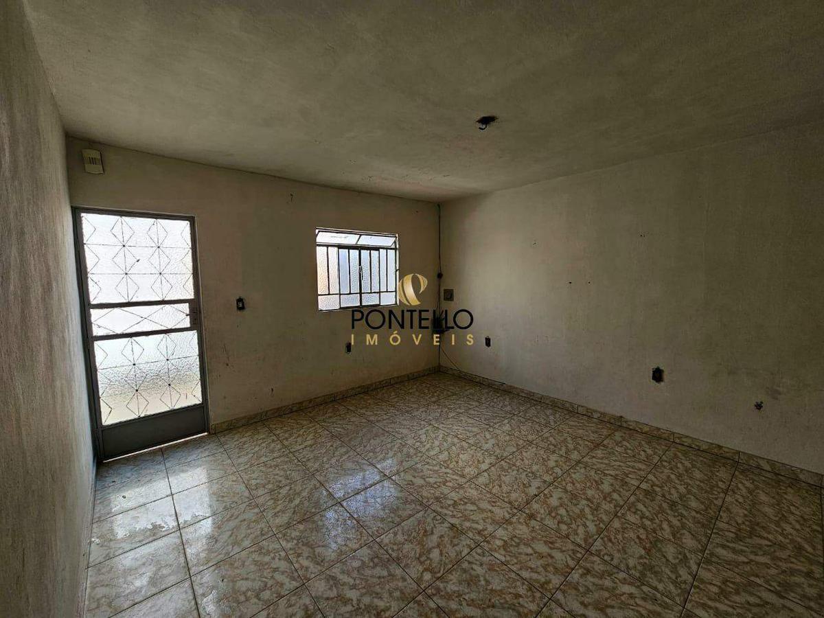 Casa, Esperança, 4 Quartos, 2 Vagas, 1 Suíte