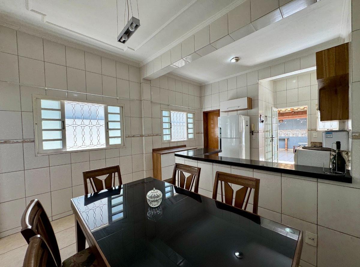 Casa, Goiânia, 3 Quartos, 3 Vagas, 2 Suítes