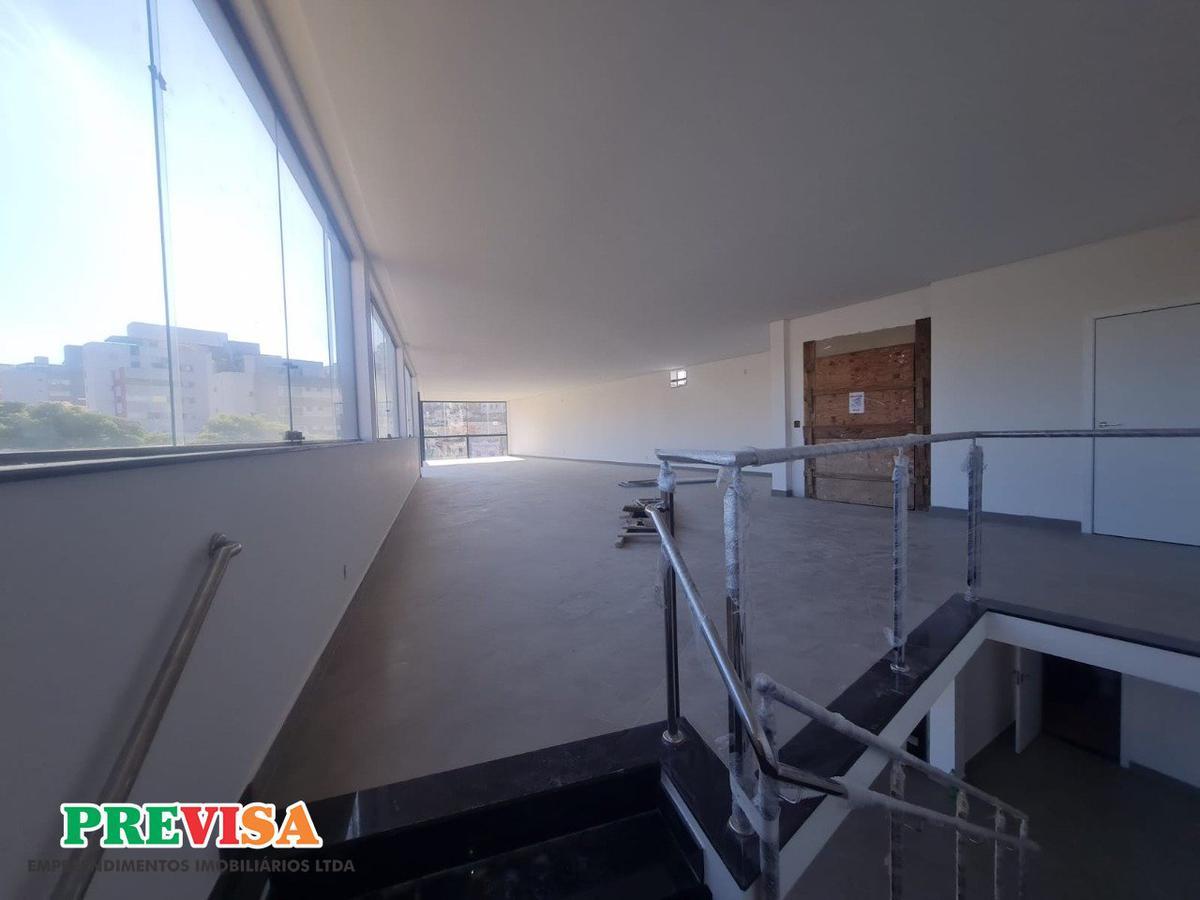 Galpão, Floresta, 0 Quarto, 10 Vagas
