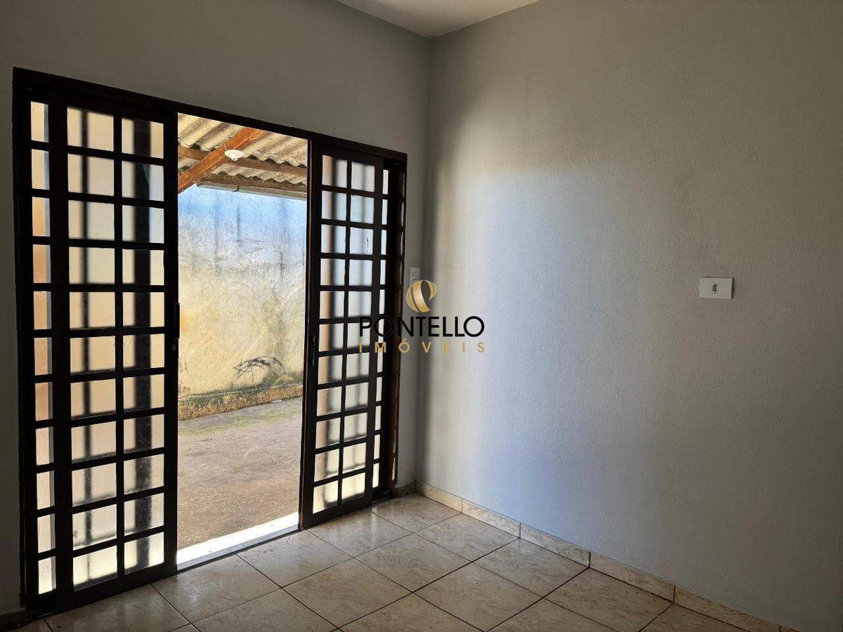 Casa, CDI, 3 Quartos, 2 Vagas