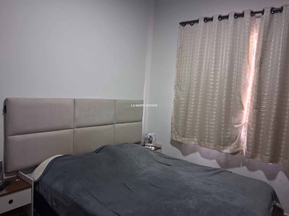 Casa, Industrial, 3 Quartos, 5 Vagas, 1 Suíte