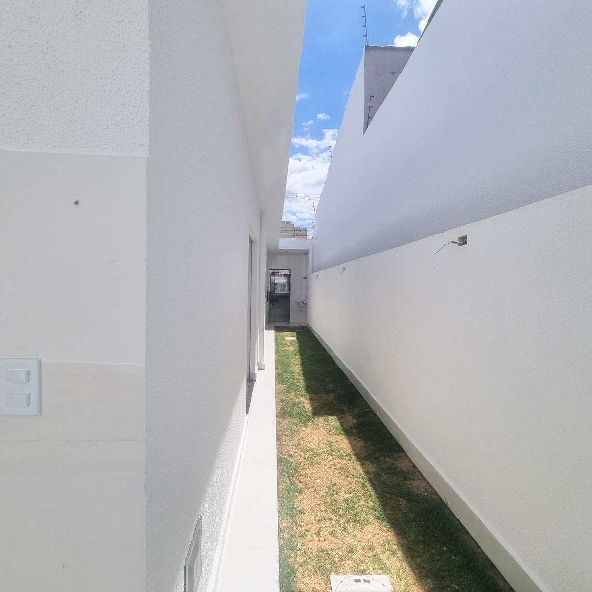 Casa, Planalto, 3 Quartos, 3 Vagas, 1 Suíte