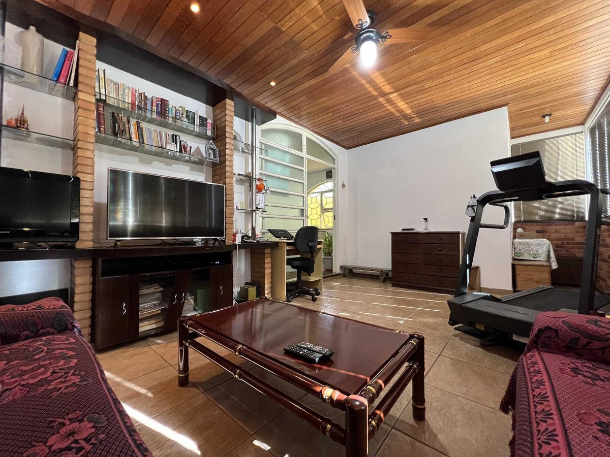 Casa, Coração Eucarístico, 5 Quartos, 6 Vagas, 2 Suítes