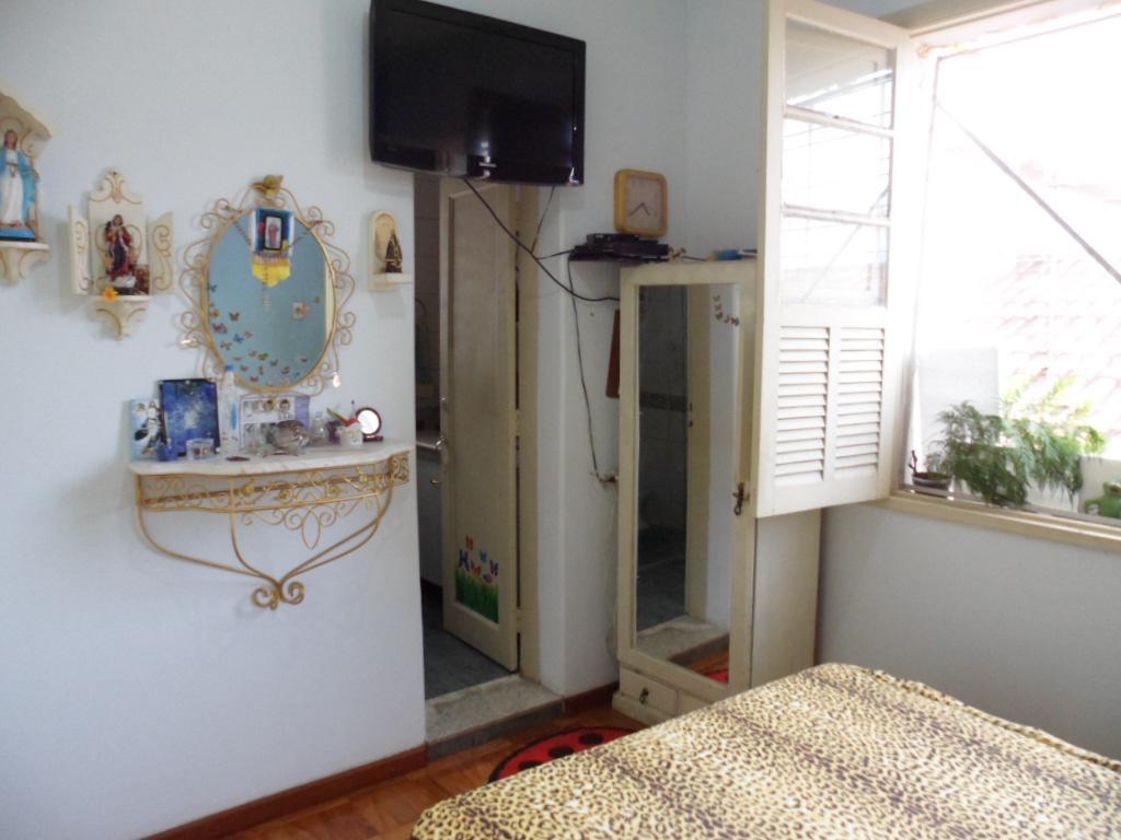 Casa, Barroca, 5 Quartos, 2 Vagas, 1 Suíte