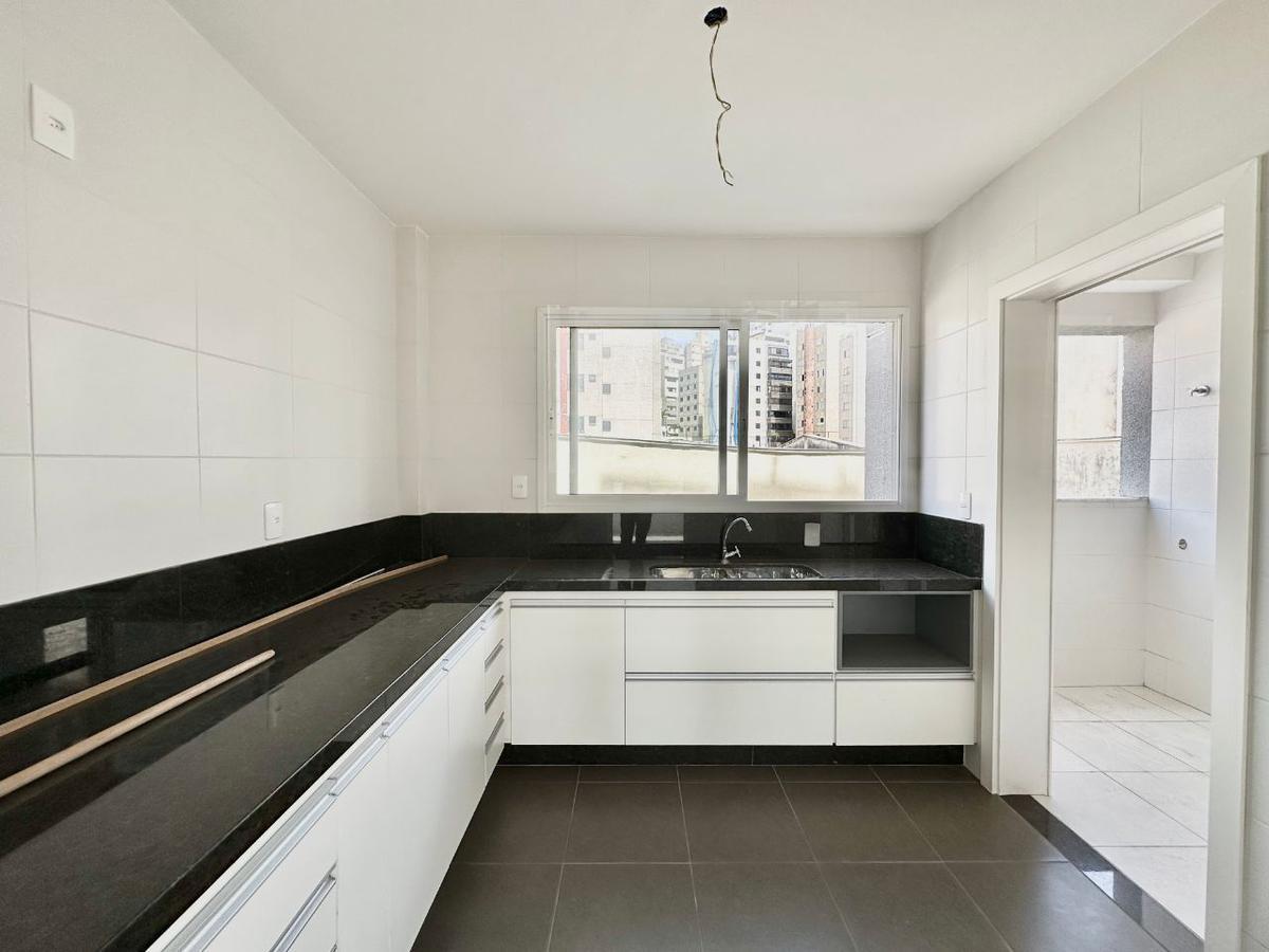 Apartamento, Buritis, 4 Quartos, 3 Vagas, 1 Suíte