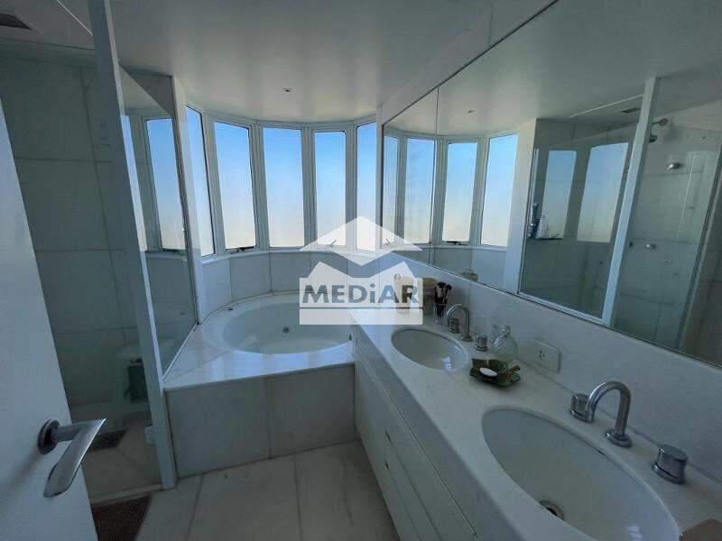 Apartamento, Belvedere, 4 Quartos, 4 Vagas, 2 Suítes