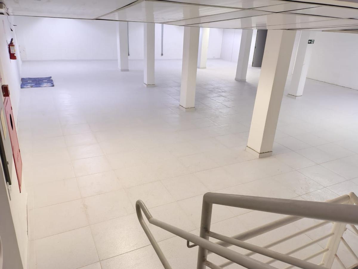 Andar, Centro, 0 Quarto, 0 Vaga