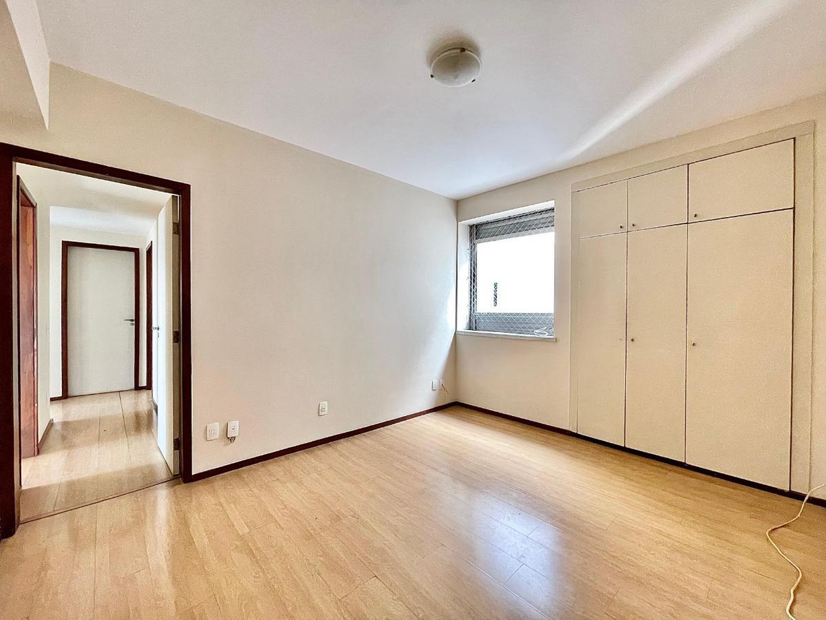Apartamento, São José, 4 Quartos, 2 Vagas, 1 Suíte