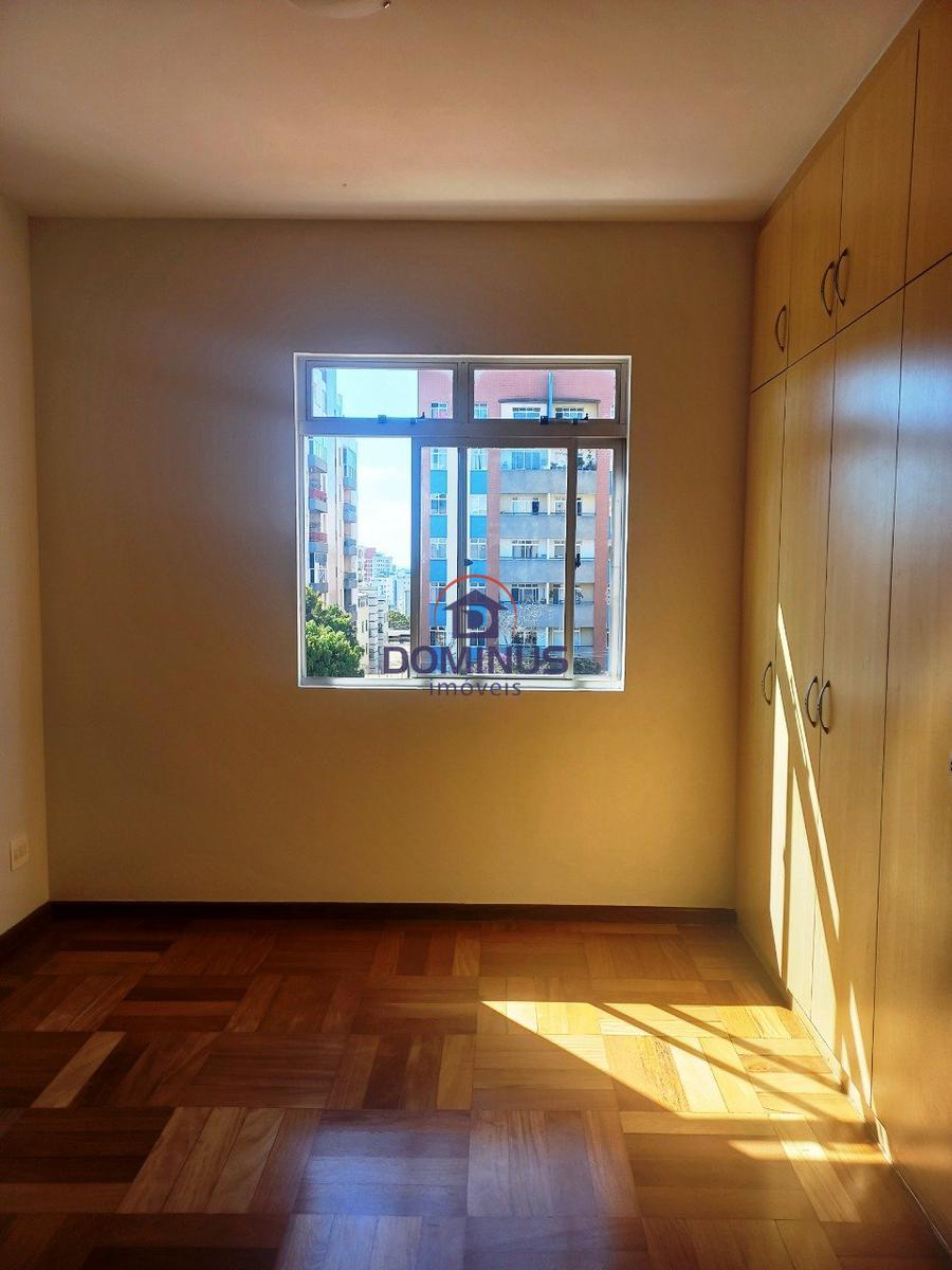 Apartamento, Sagrada Família, 3 Quartos, 2 Vagas, 1 Suíte