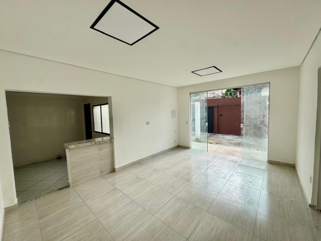 Casa, Santa Mônica, 4 Quartos, 2 Vagas, 1 Suíte