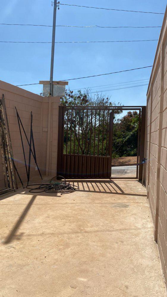 Casa, Novo Barreirinho, 2 Quartos, 1 Vaga