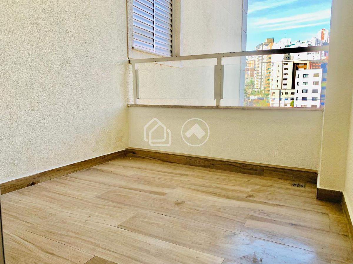 Apartamento, Estoril, 4 Quartos, 2 Vagas, 1 Suíte