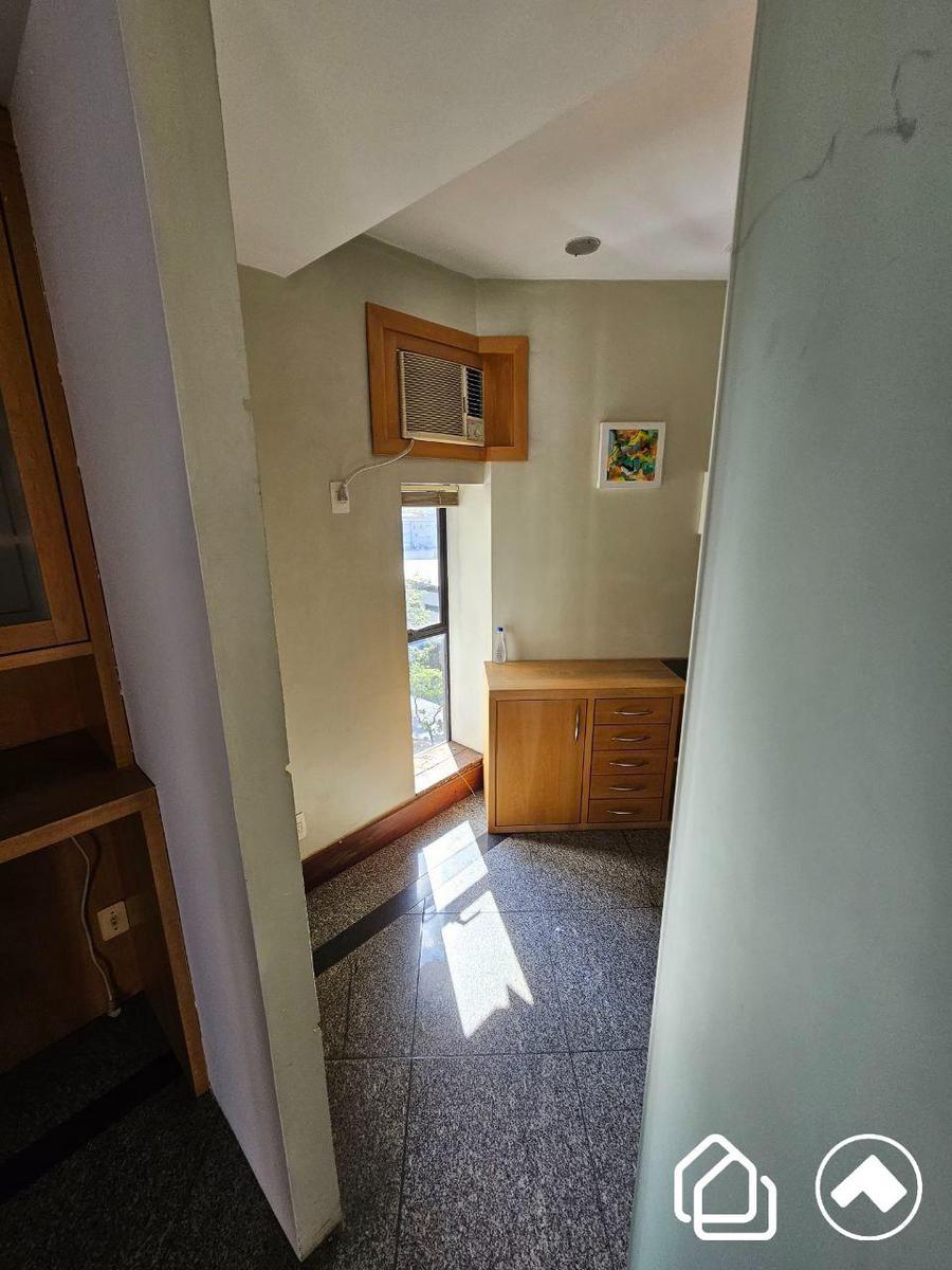 Sala, Centro
