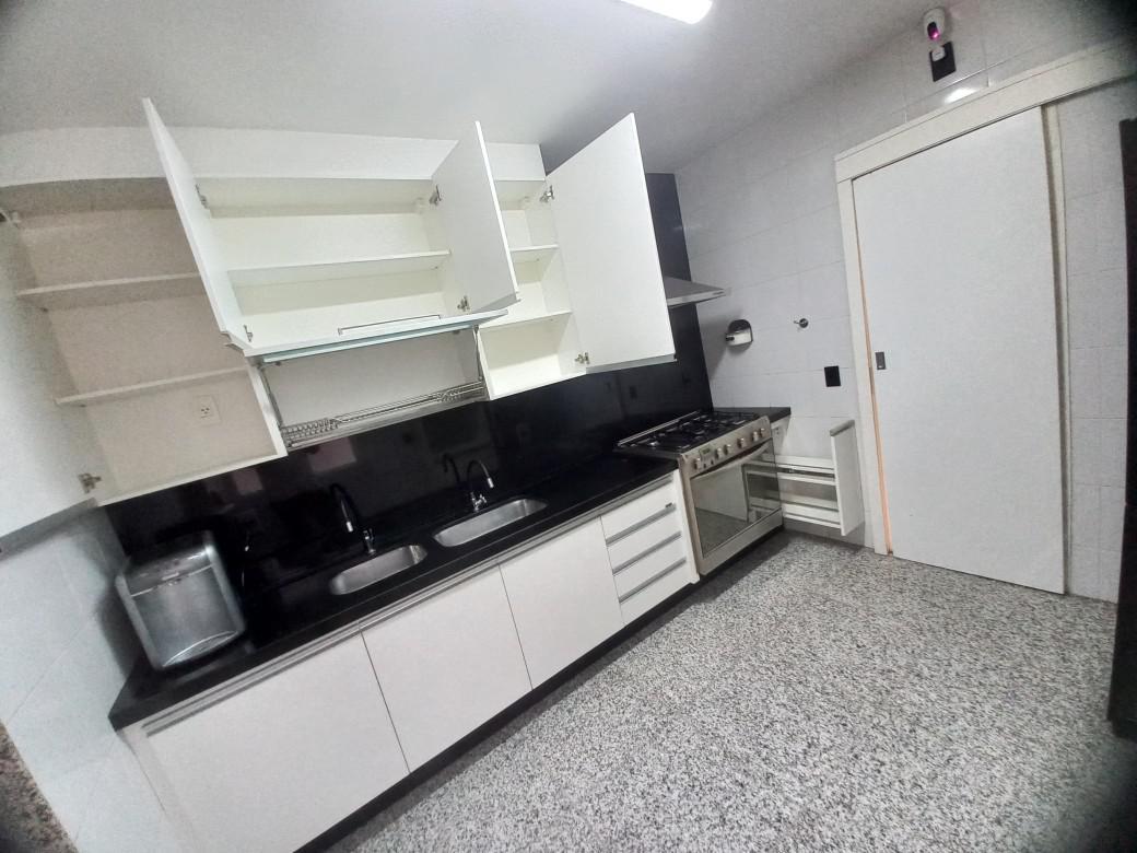 Apartamento, Savassi, 4 Quartos, 3 Vagas, 1 Suíte