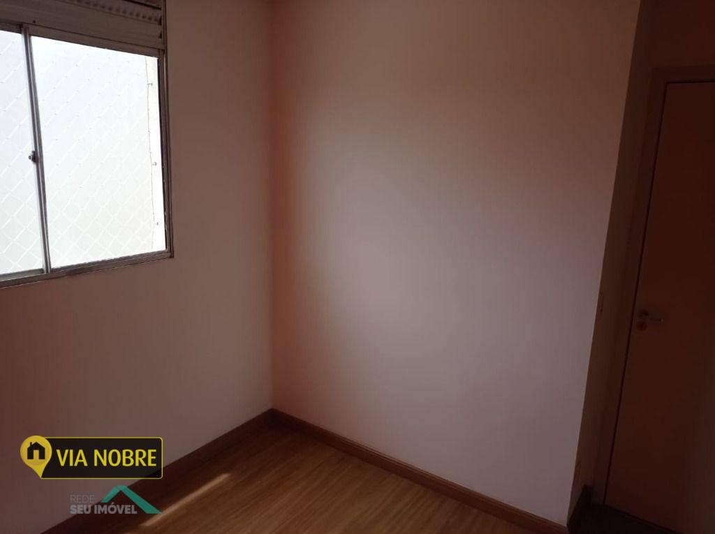 Apartamento, Cabral, 2 Quartos, 1 Vaga
