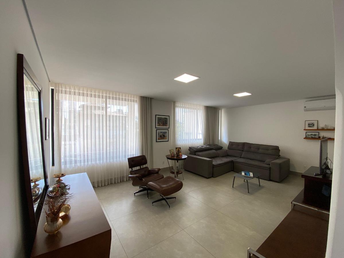 Casa, São José, 4 Quartos, 2 Vagas, 1 Suíte