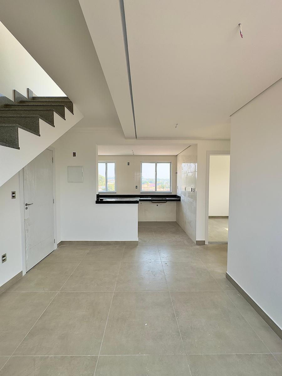 Cobertura, Santa Terezinha, 2 Quartos, 2 Vagas