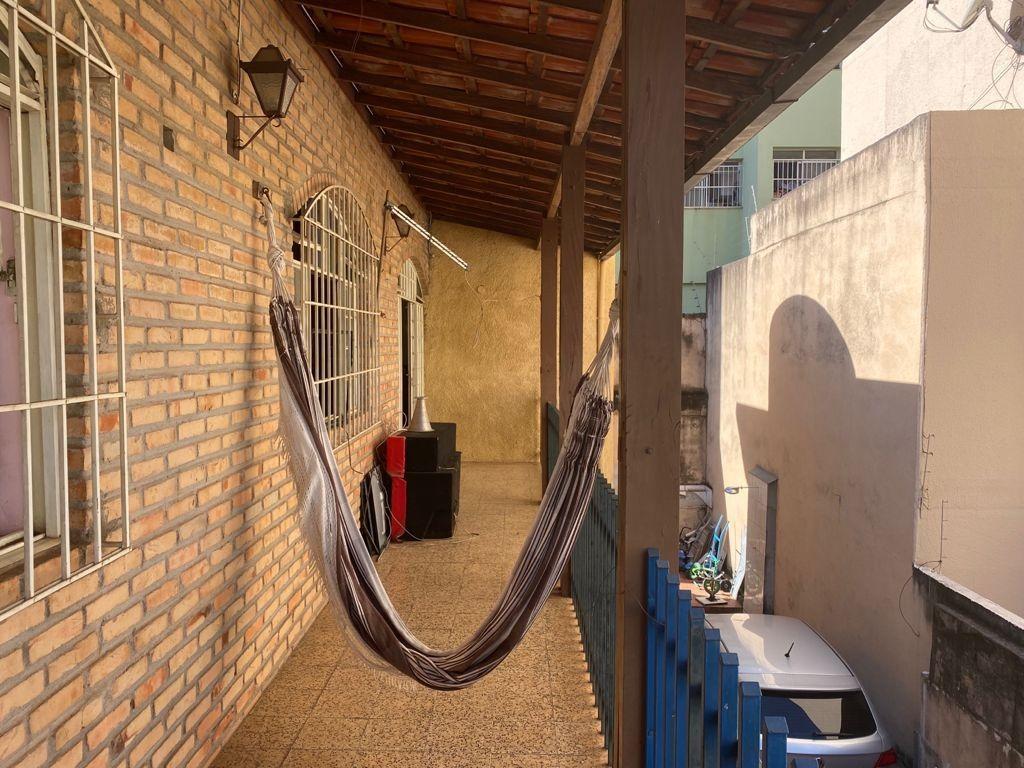 Casa, Sagrada Família, 3 Quartos, 5 Vagas, 1 Suíte