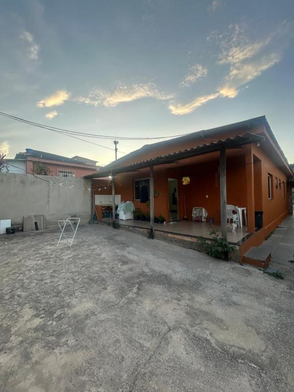 Casa, Conjunto Minascaixa, 3 Quartos, 2 Vagas, 1 Suíte