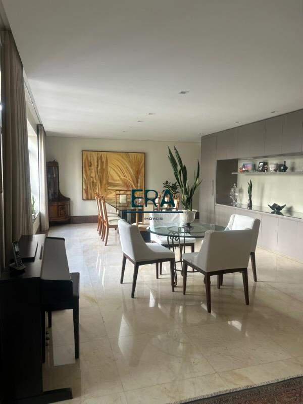 Apartamento, Funcionários, 4 Quartos, 4 Vagas, 3 Suítes