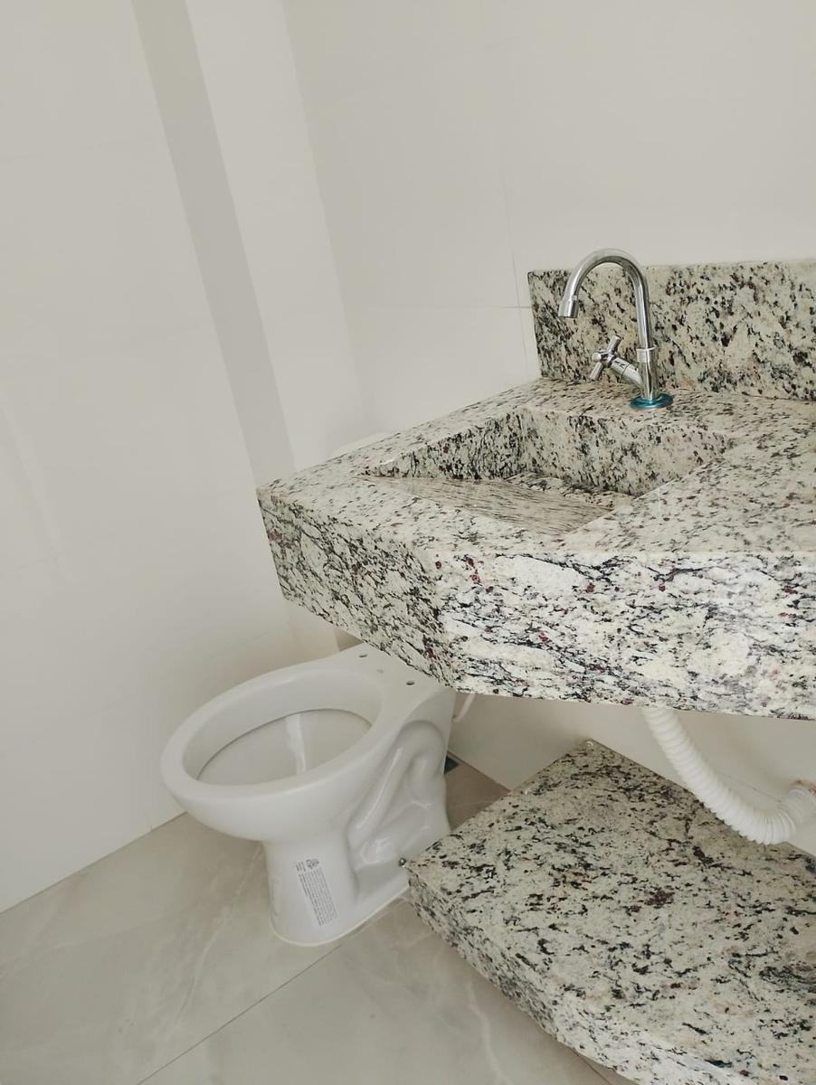 Casa, Candelária, 2 Quartos, 2 Vagas, 1 Suíte