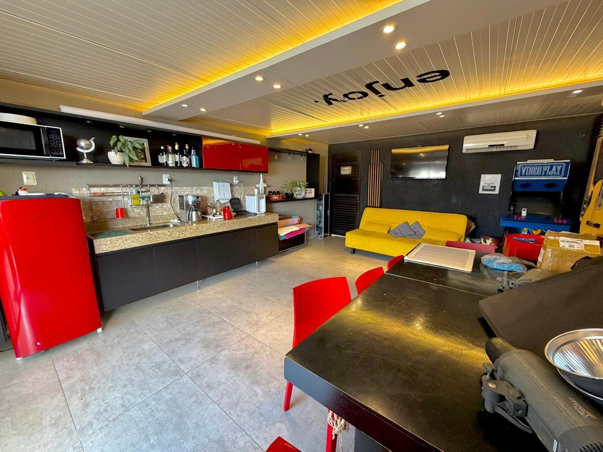 Sala, São José, 0 Quarto, 2 Vagas