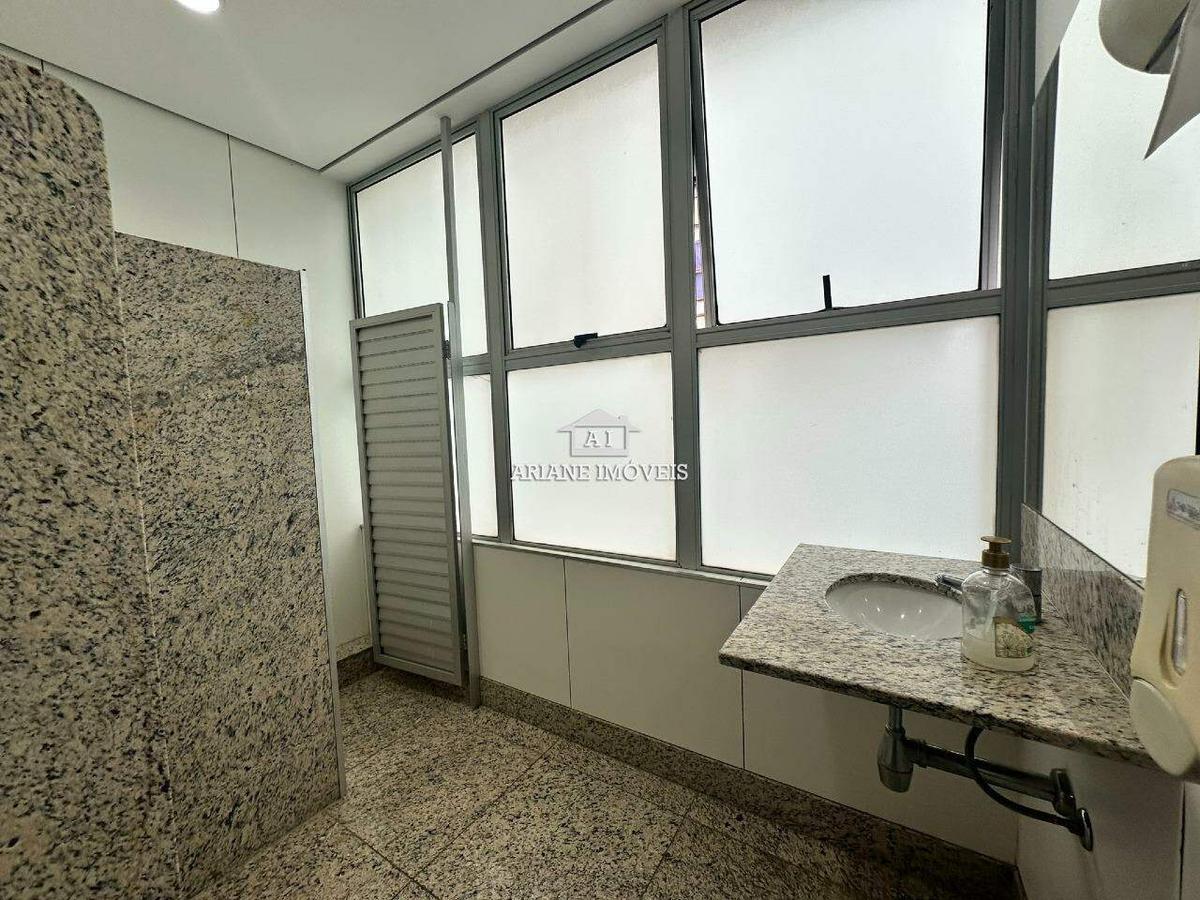 Sala, Savassi, 0 Quarto, 2 Vagas
