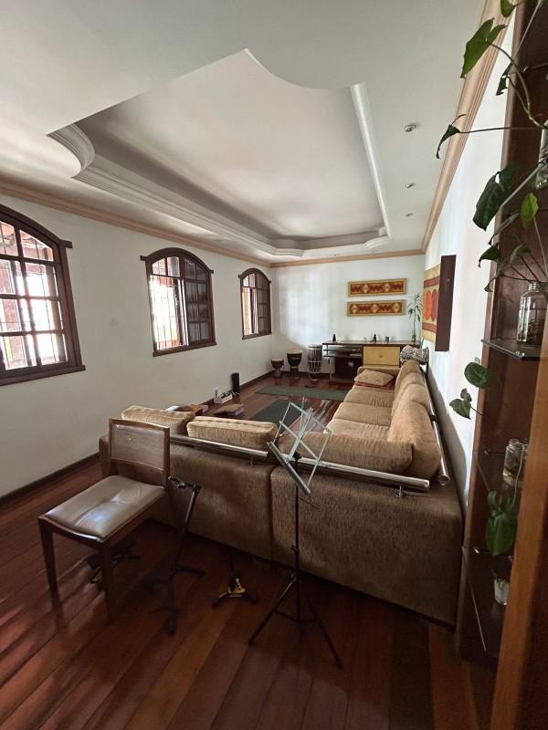 Casa, Castelo, 4 Quartos, 4 Vagas, 3 Suítes