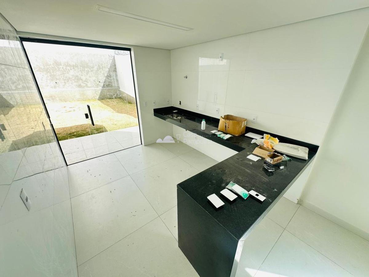 Casa, Planalto, 3 Quartos, 2 Vagas, 3 Suítes