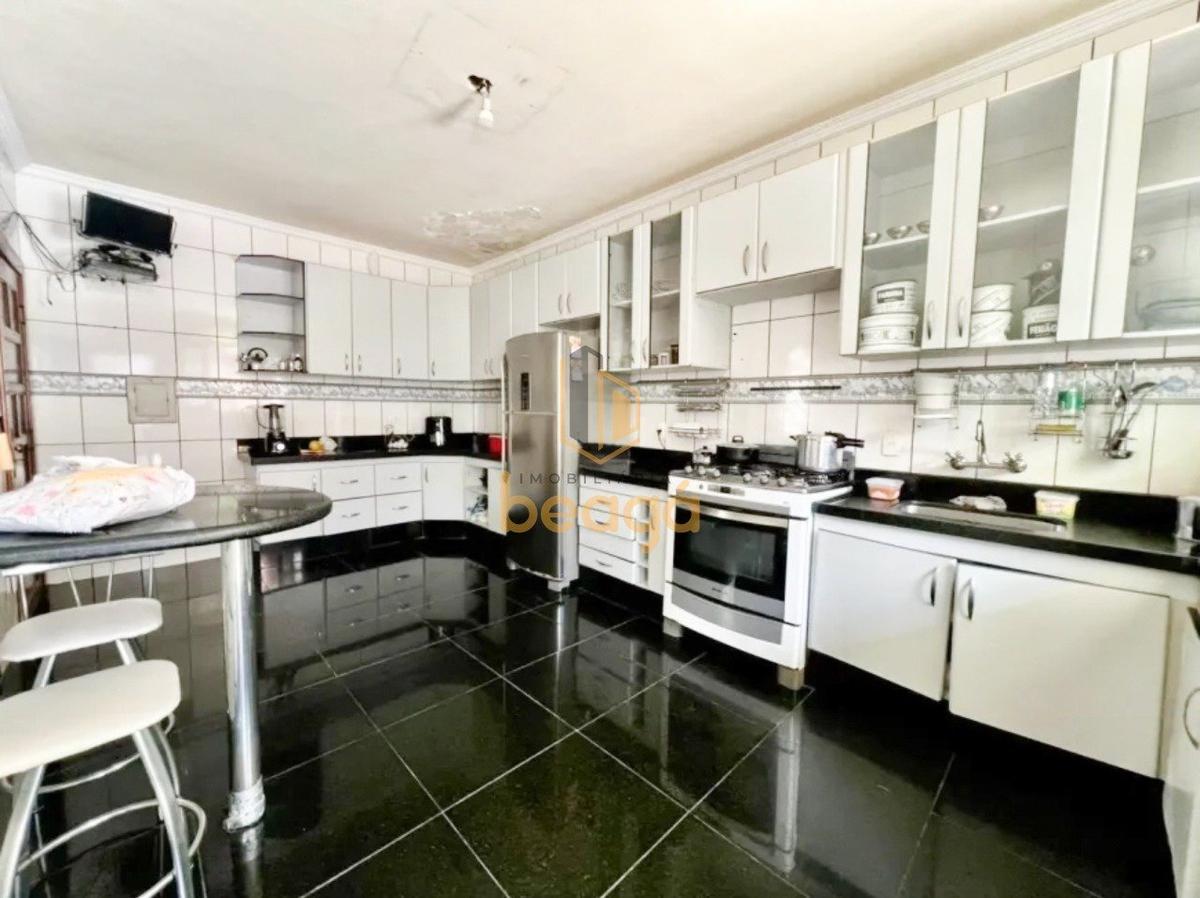 Casa, Santa Terezinha, 3 Quartos, 4 Vagas, 1 Suíte