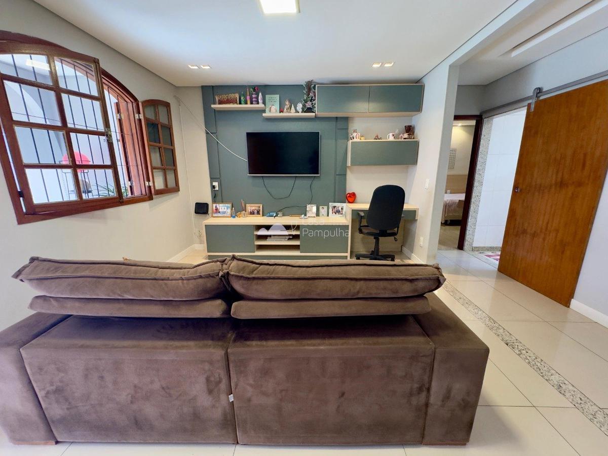 Casa, Jardim Leblon, 3 Quartos, 3 Vagas, 1 Suíte
