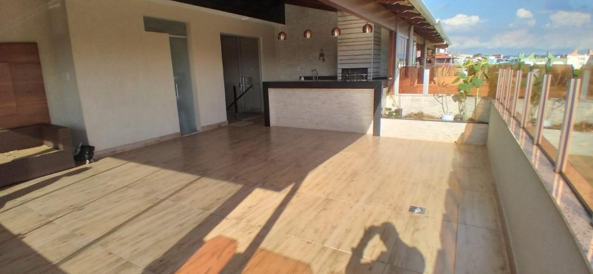 Cobertura, Jardim Riacho das Pedras, 4 Quartos, 3 Vagas, 2 Suítes