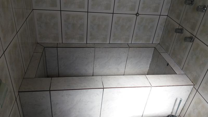Casa, Centro, 4 Quartos, 0 Vaga, 1 Suíte