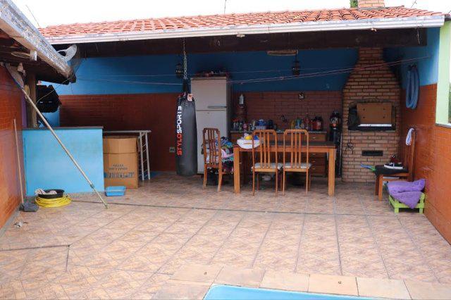 Casa, Santa Branca, 3 Quartos, 2 Vagas, 1 Suíte