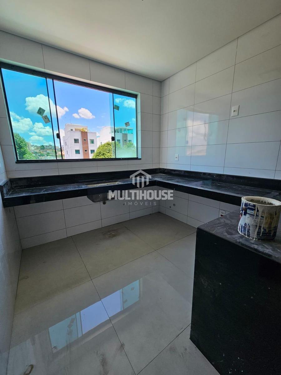 Casa, Santa Branca, 3 Quartos, 2 Vagas, 1 Suíte