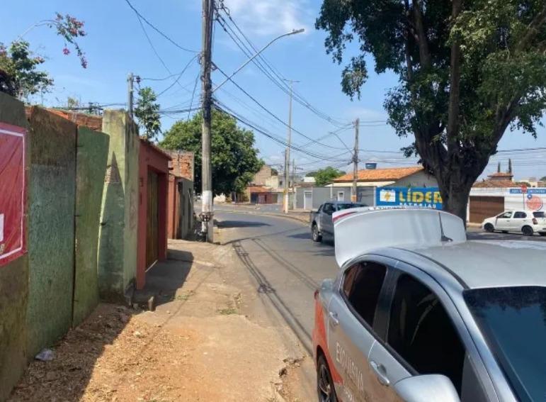 Lote, São Pedro, 1 Quarto, 0 Vaga