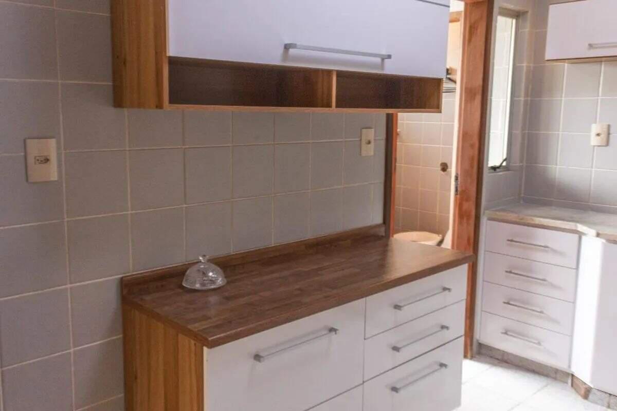 Apartamento, Estoril, 4 Quartos, 2 Vagas, 1 Suíte